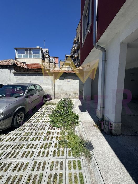 Продава се Двустаен апартамент в Варна, Колхозен пазар - 86 кв.м за 1861 €/кв.м - Снимка #6