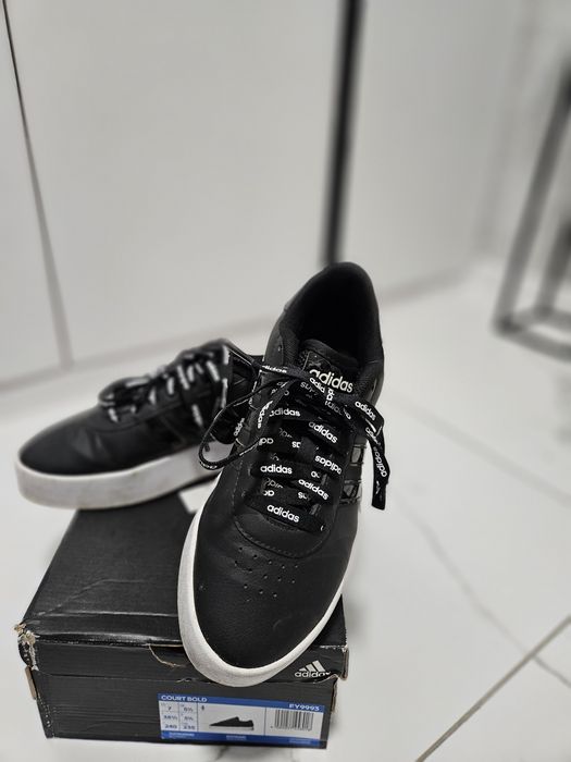 Маратонки Adidas