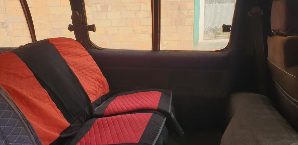 Продам бус toyota model f