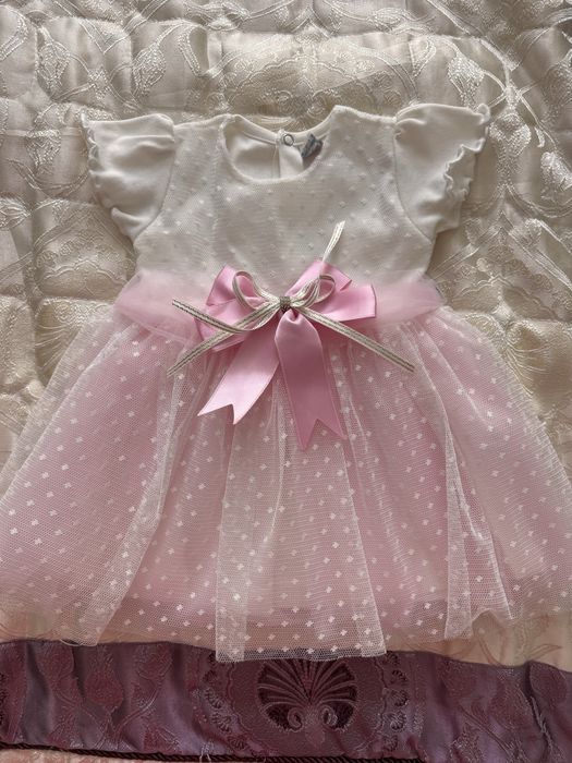 Продаю детские платья