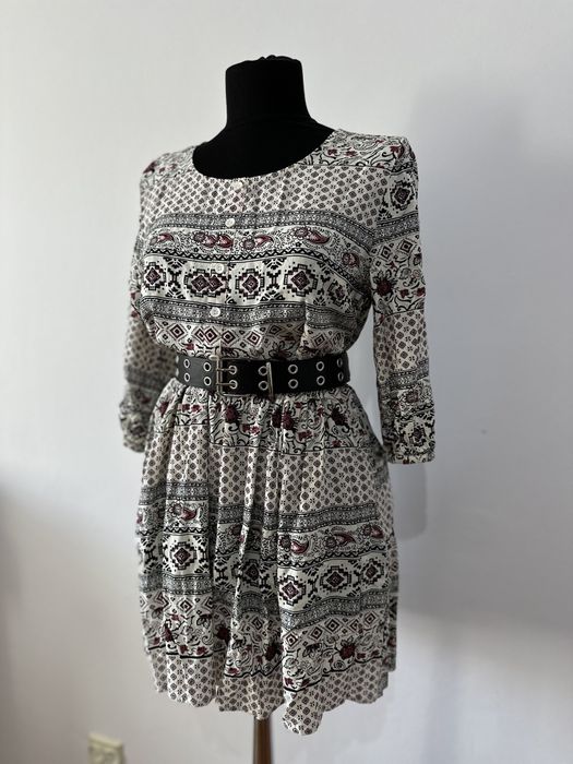 Rochie cu model traditional