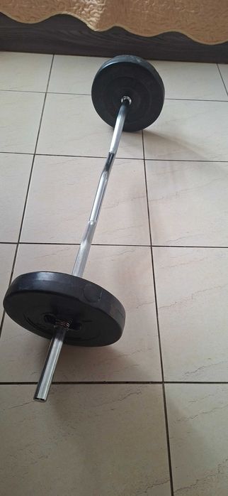 Крив лост за фитнес