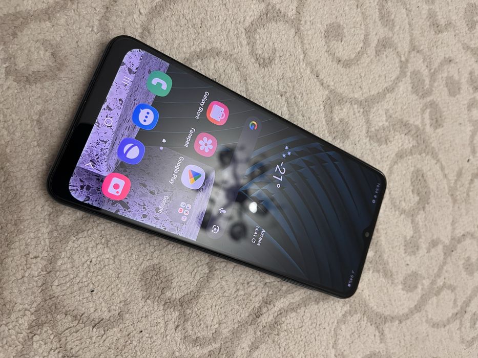 Продается Samsung Galaxy A12