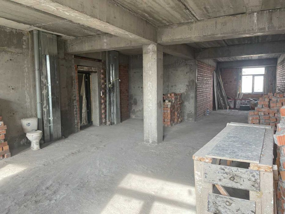 Квартира (новостройка-коробка) в Яккасарайском р-не