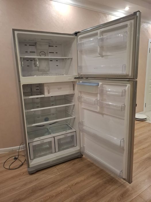 Продам холодильник Sumsung