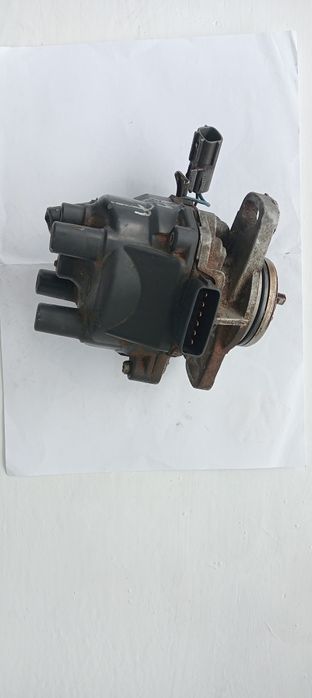 Продам запчасти на Ниссан