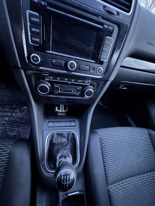 VOLKSWAGEN Golf 2010 — imagine 5