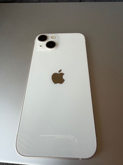 iPhone 13 Като Нов