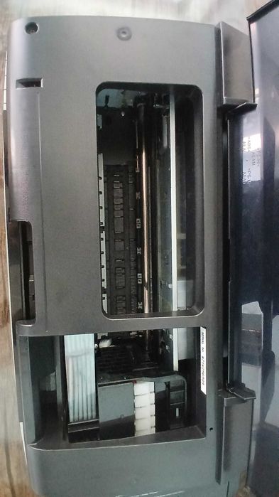 Epson l805 yaxshi xolatda