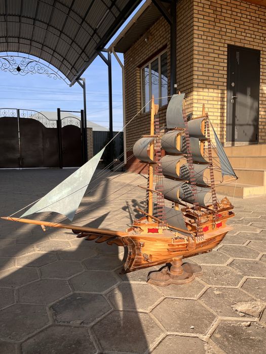 Корабль ручной работы