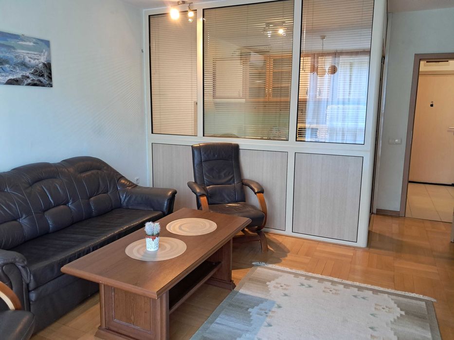 Дава се под наем Двустаен апартамент в София, Павлово - 77 кв.м за 498.27 € - Снимка #3