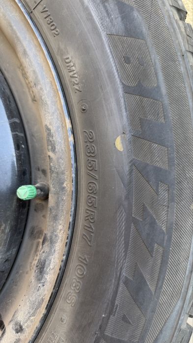 235/65/17 Bridgestone
