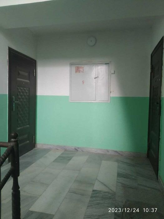 yangi uy sotiladi. 1-etajdan. Ipoteka bor