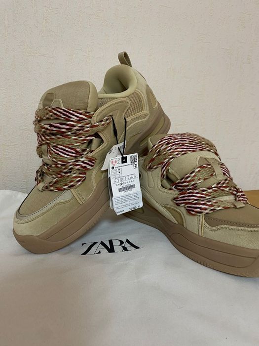 Продается кроссовки от бренда Zara