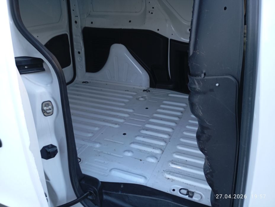 Пежо Партнер 1.6 HDI E 6B