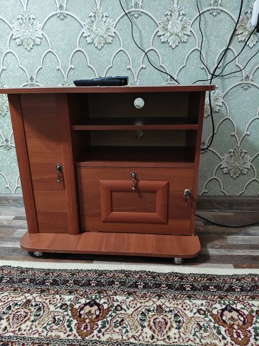 Подставка под телевизор