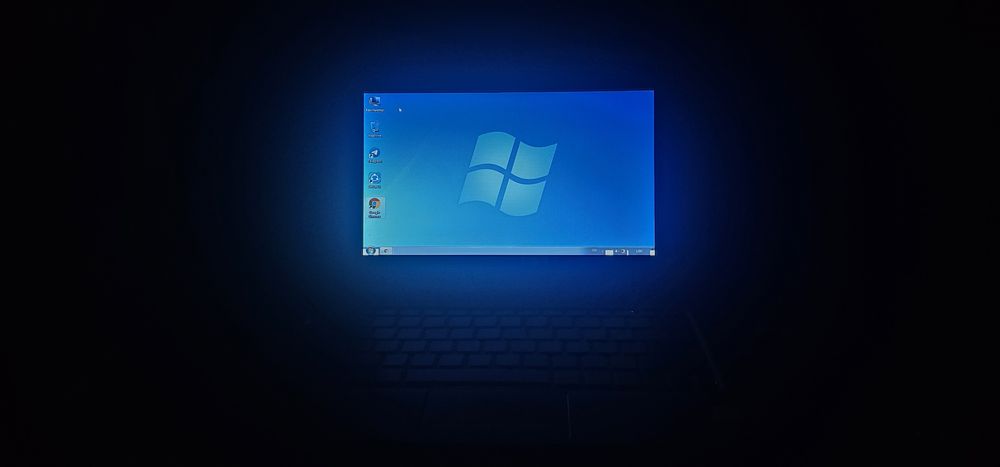 Продам рабочий ноутбук hp mini