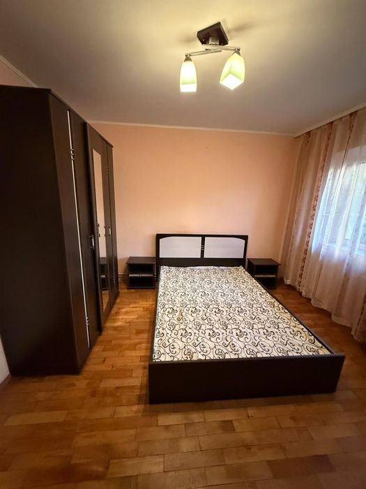 Vand apartament!