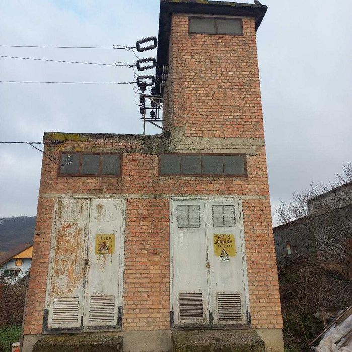 Hală industrială cu post de transformare propriu (100 kW)