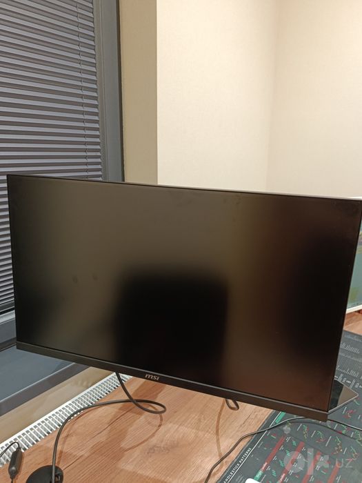 MSI monitor 27'' 220hz