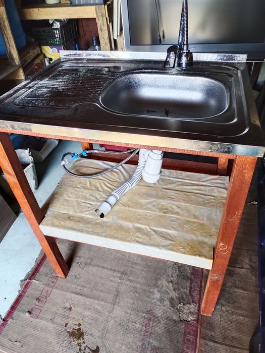 Продам накладную раковину