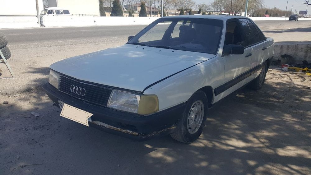 Audi 100c3 srochno sotiladi