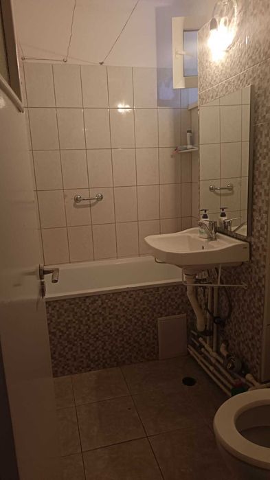ofer spre inchiriere apartament doua camere