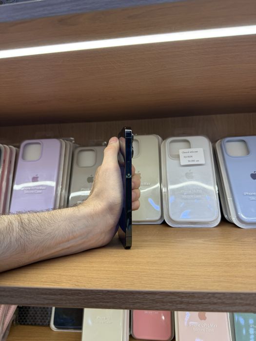 Iphone 13 pro Green sotiladi