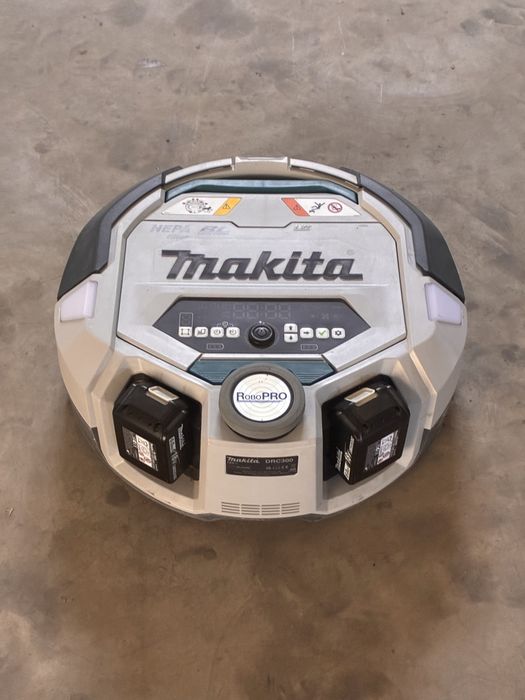 Robot aspirator industrial Makita DRC300, complet,