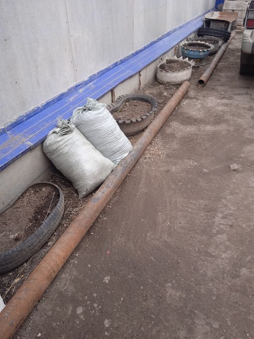 Продам две чугунные трубы..