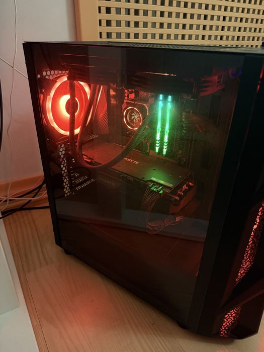 Nzxt игровой компьютер. Пк 2070. Rtx 2070 в компьютере. Rtx 2070 gpu. Пк 2070.
