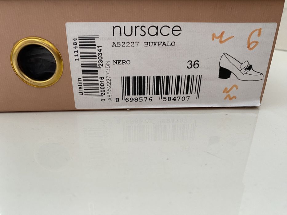 Продам туфли  Nursace и Vesba