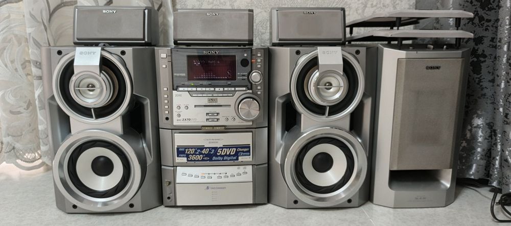 Sony zx70 DVD  музыкальный центр sotiladi  200$