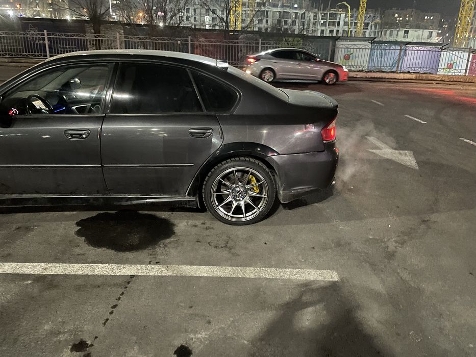 Subaru Суппорта Brembo gold