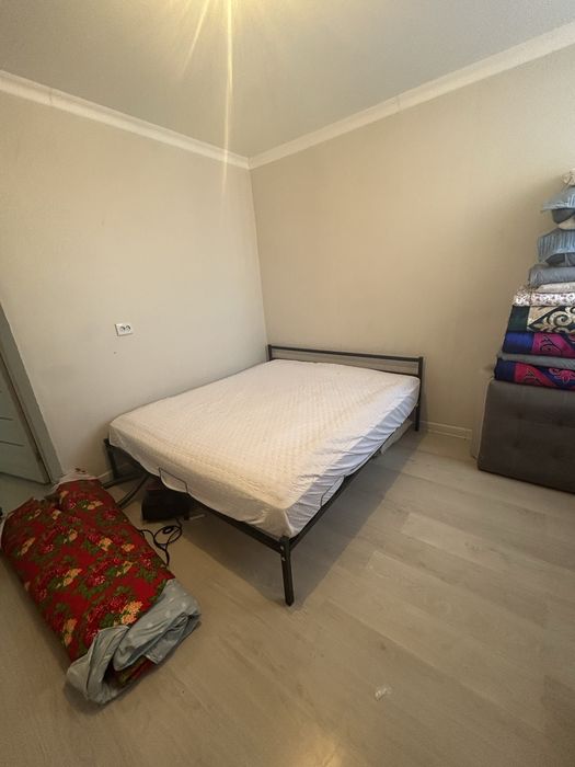 Двухспальный кровать с матрасом