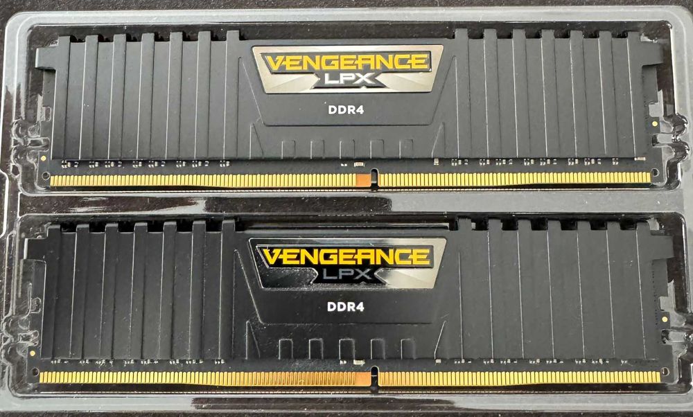 Corsair Vengeance LPX 16GB (2x8GB) DDR4 3600MHz (CMK16GX4M2D3600C18)