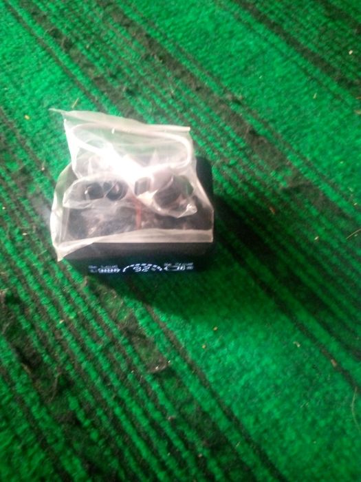 M 90 navushnik sotiladi