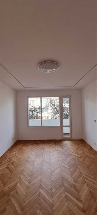 Продава 3-СТАЕН апартамент гр.София, кв.Надежда 2