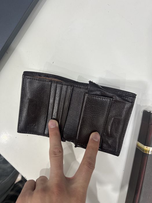 Продам коженный кошелек, портмоне.