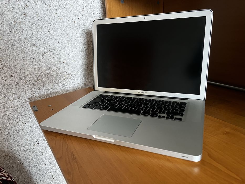 Macbook Pro 15 - inch Early 2011 - за части