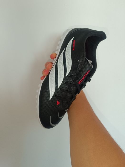 Adidas predator club tf 41 NOI!!!
