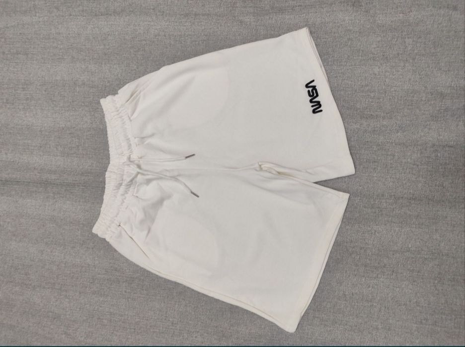 Продаються шорты женские