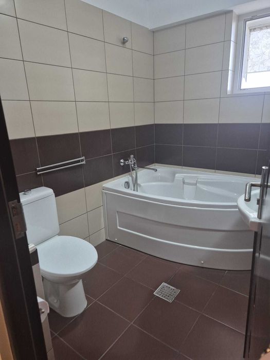 De inchiriat apartament doua camere