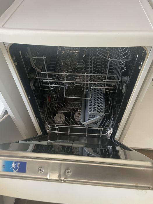 Съдомиялна Electrolux