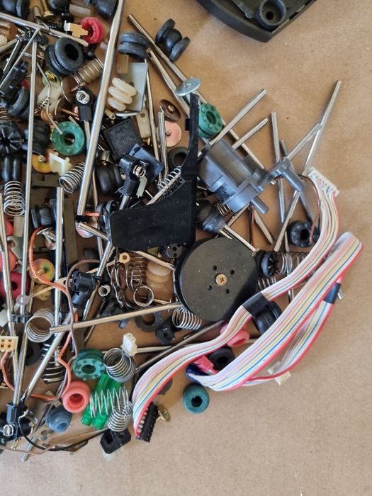 Pachet dif piese/componente cd Player. Perfect functionale.