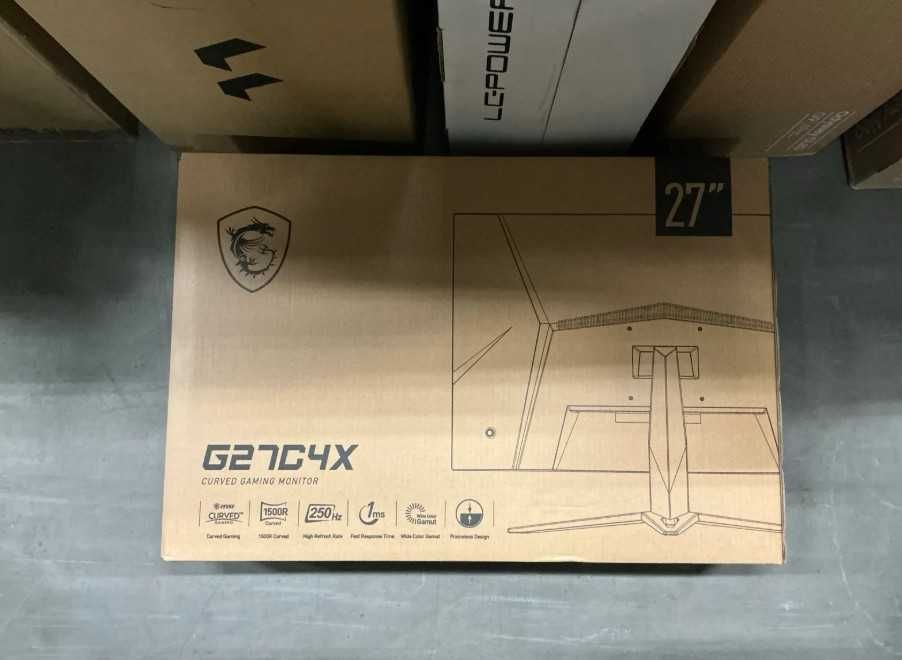 MSI G27C4X monitor gaming curbat