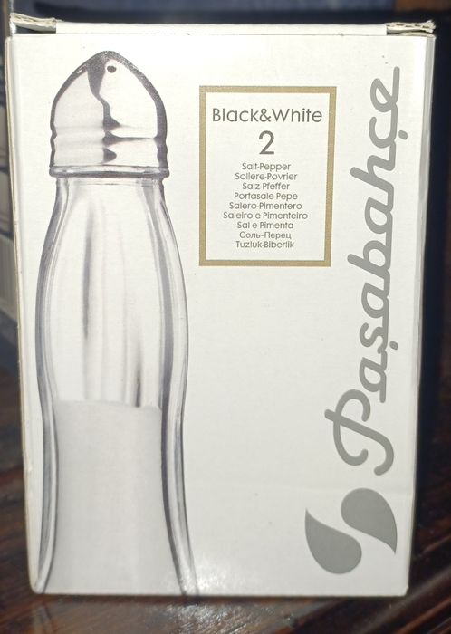 Набор сольница и перечница