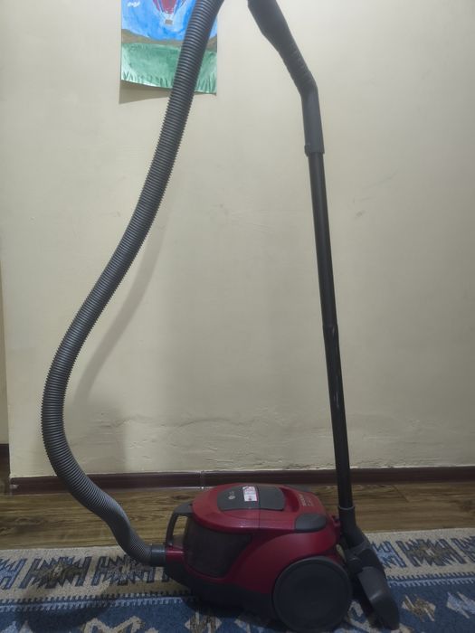 Пылесос LG 1600W