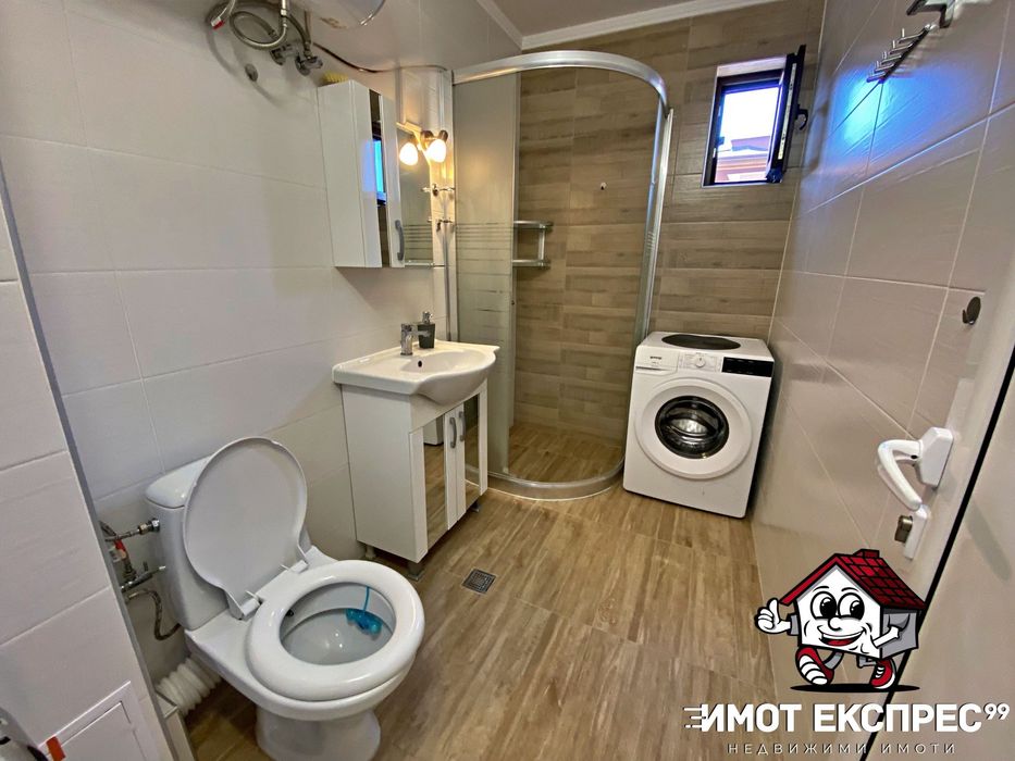 Продава се Тристаен апартамент в Асеновград - 90 кв.м за 5 €/кв.м - Снимка #10