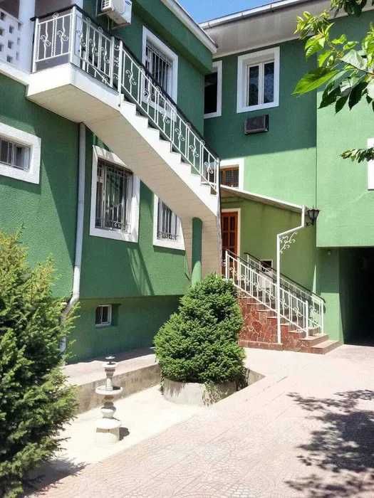 Аренда Евродома на Ивлева, с  бассейном, можно под офис / id888 /